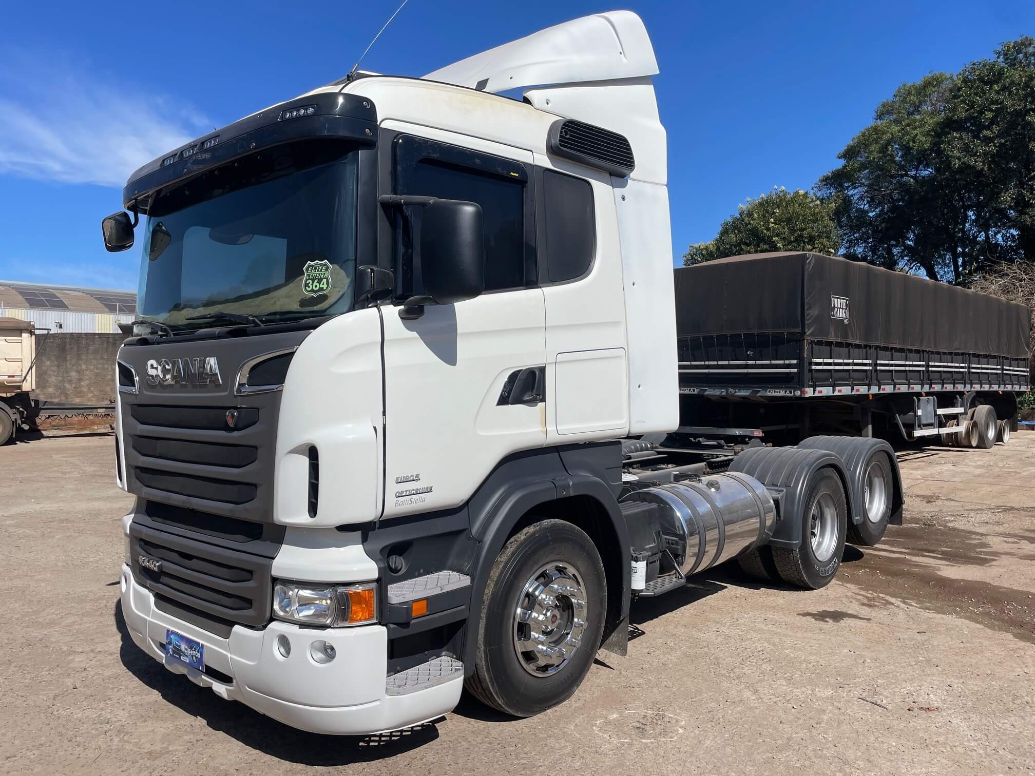 SCANIA R-440 ANO 2013 6X2