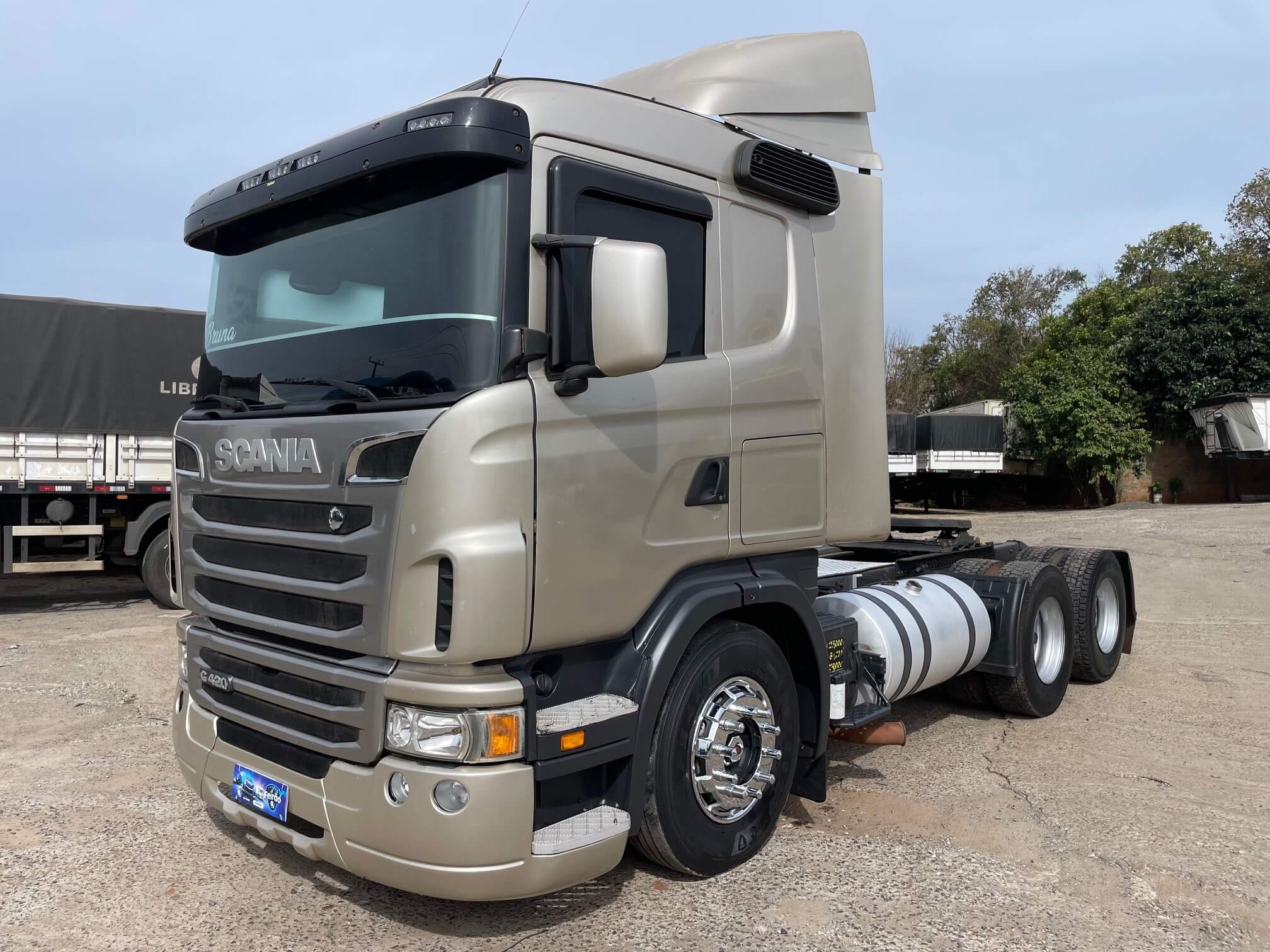 SCANIA G-420 ANO 2011 6X4